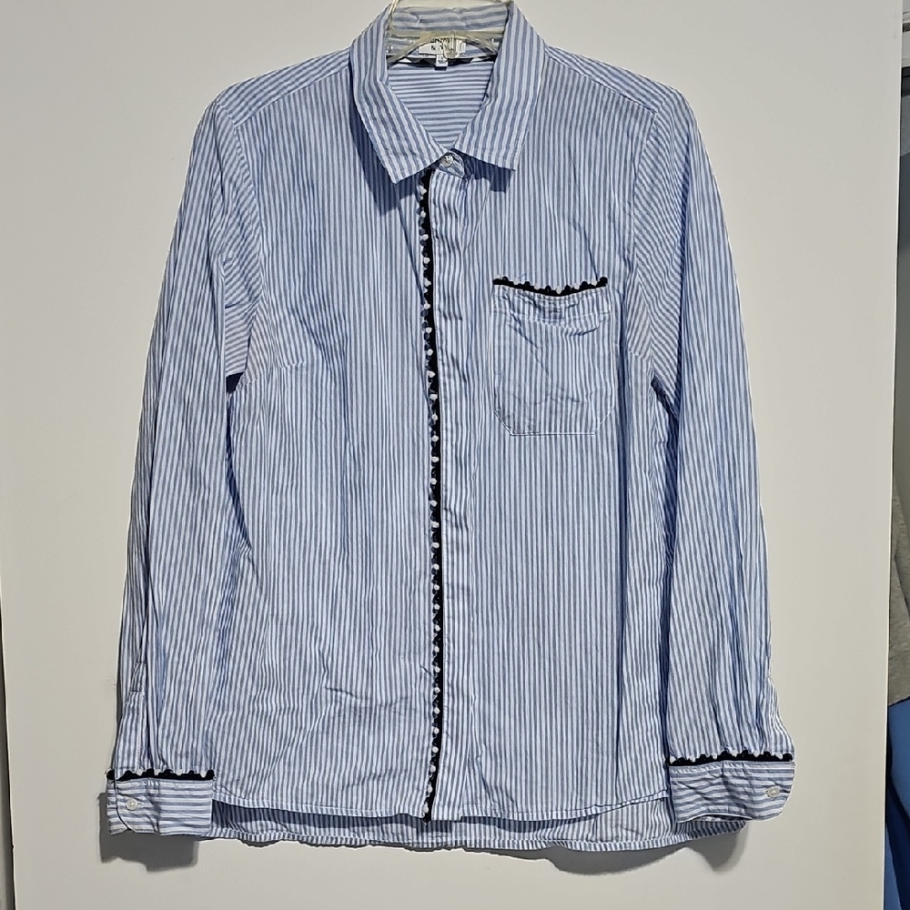 Crown & Ivy Blue Striped Shirt Navy Pom Pom Trim Game Day UNC Tarheels Sz Large